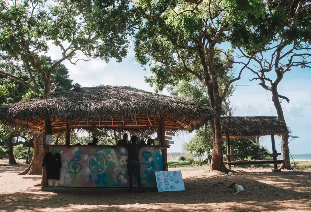 The beach bar hut that offers food and drinks on Peanut Farm Beach