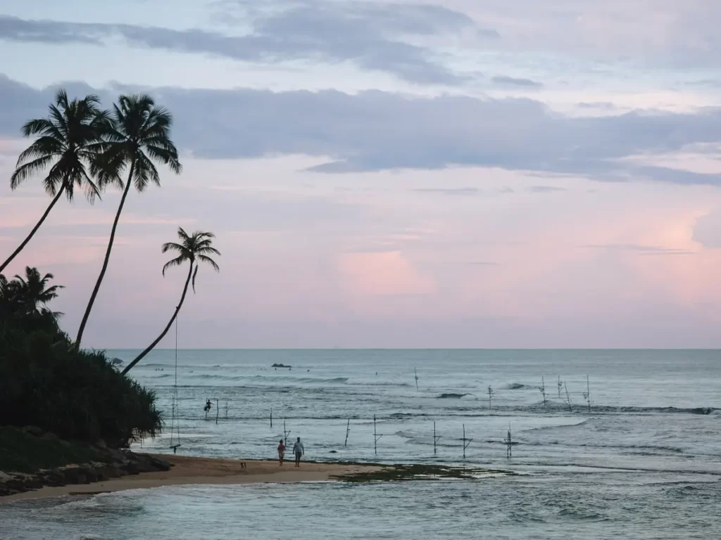 Pink skys and the view of the top swing in Ahangama Bay