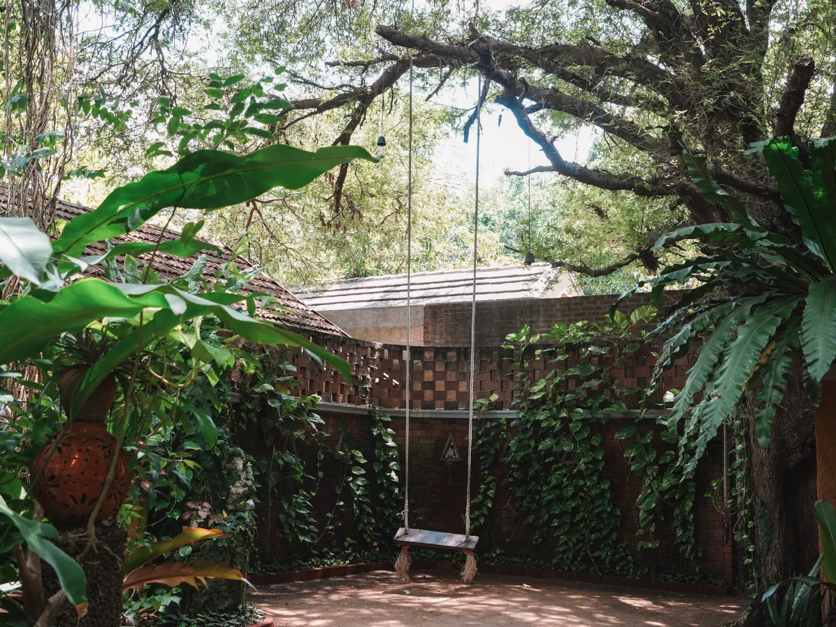 The Surf N Sun swing, a top boutique hotel