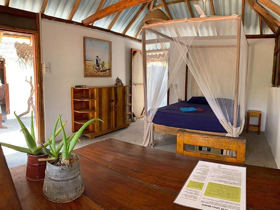 The rooms in Upali Surf Resort, a top budget place to stay