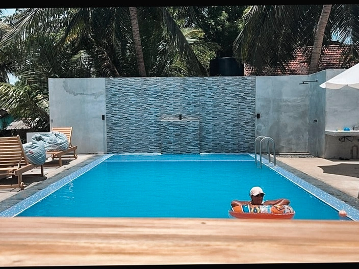The pool at Villa Del Mar, Arugam Bay
